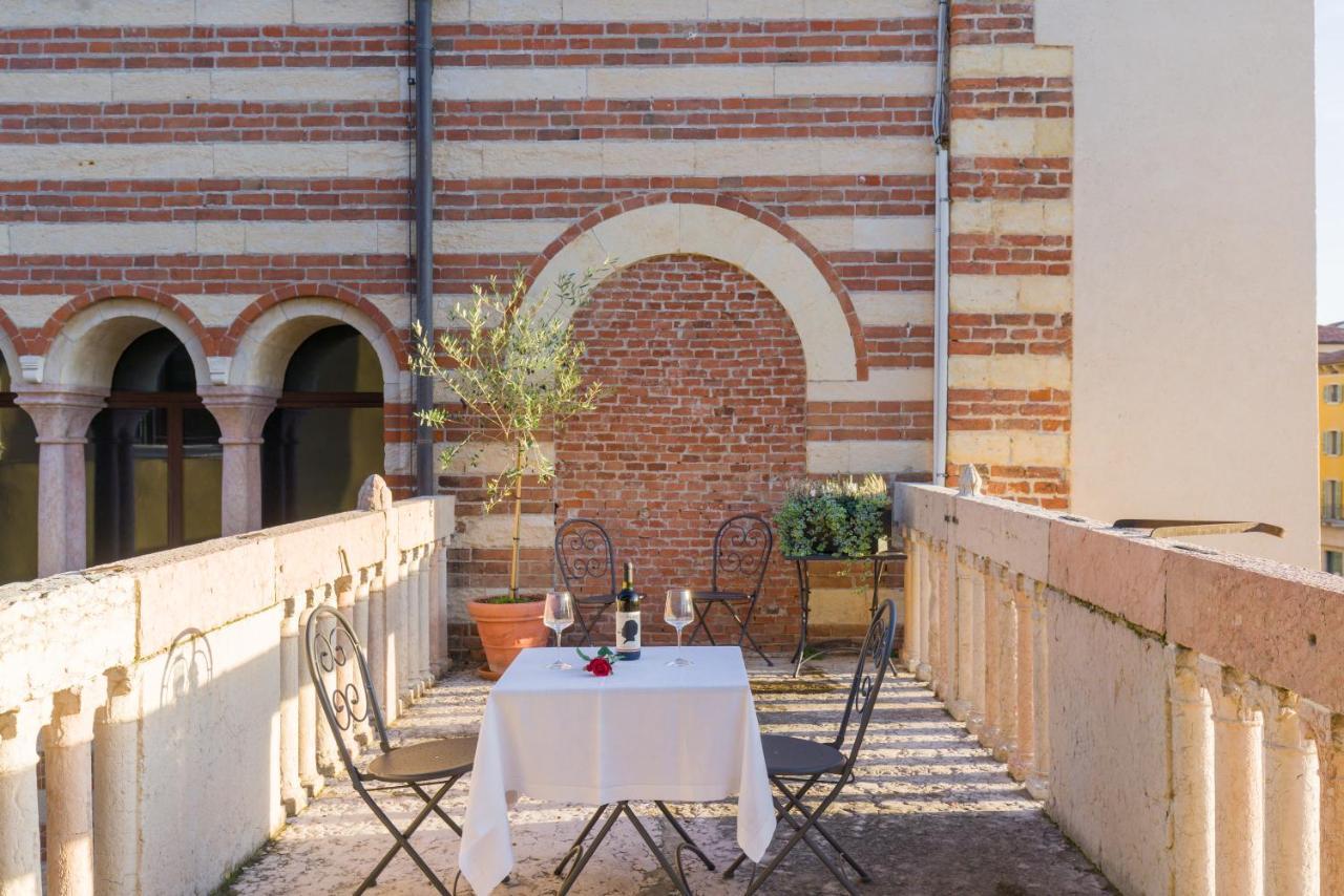 Domus La Costa Apartment Verona Luaran gambar