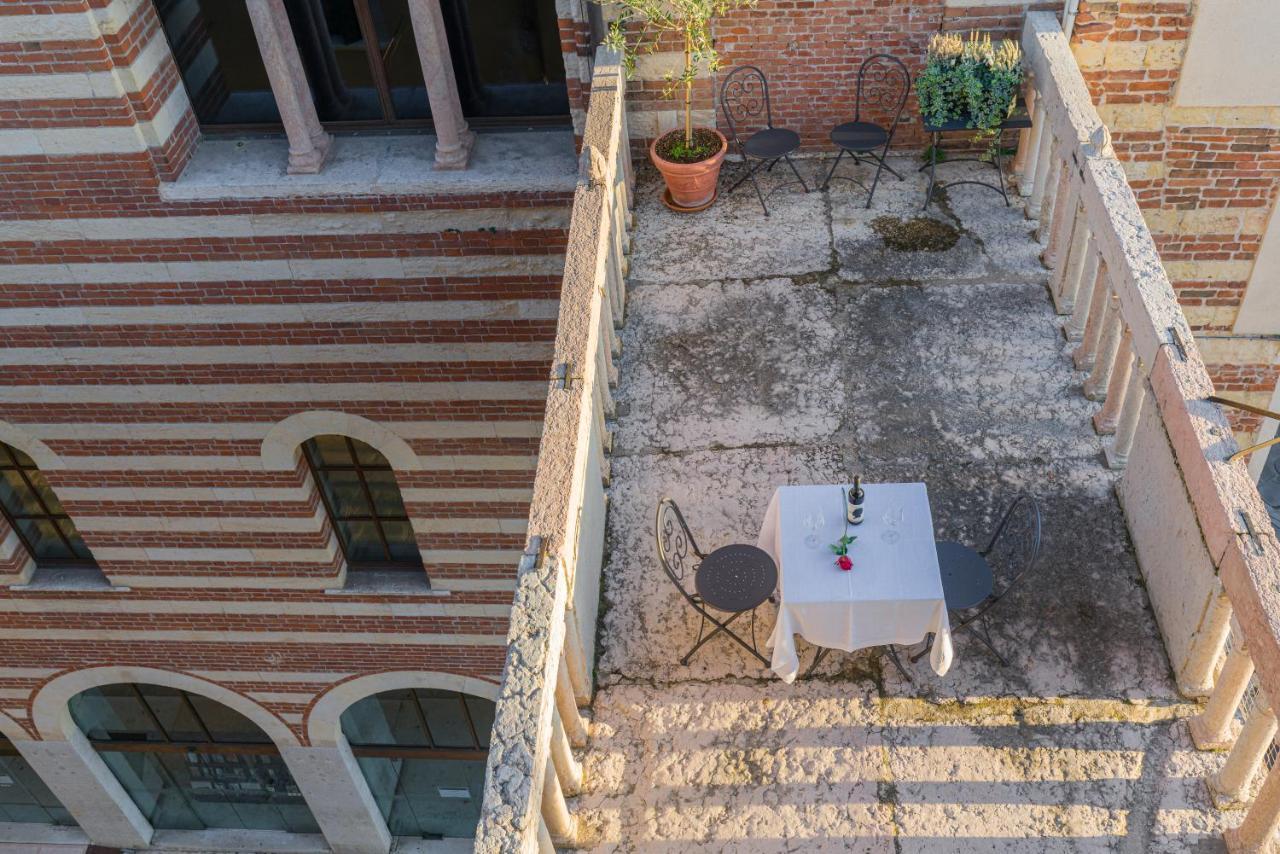 Domus La Costa Apartment Verona Luaran gambar