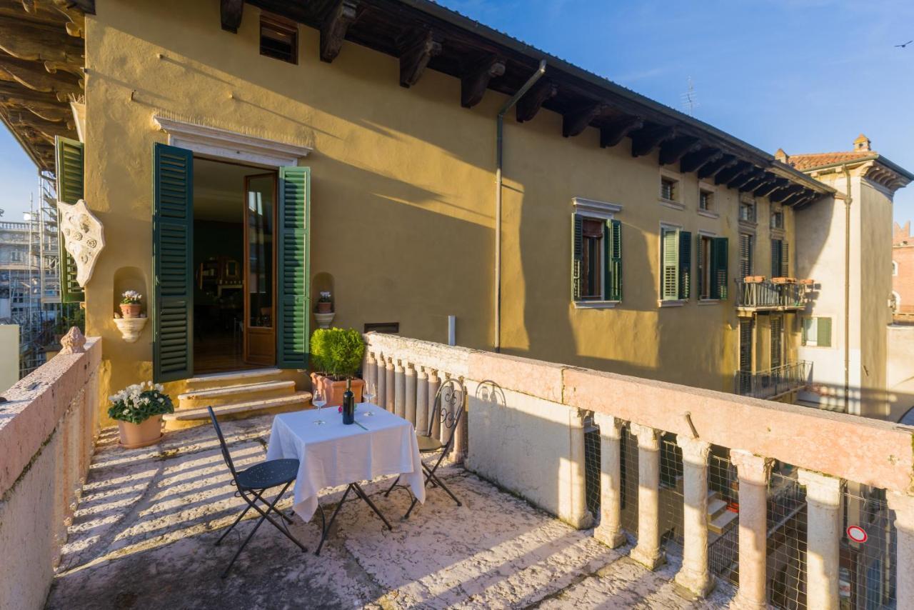 Domus La Costa Apartment Verona Luaran gambar