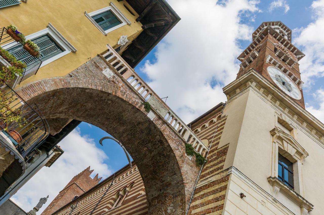 Domus La Costa Apartment Verona Luaran gambar